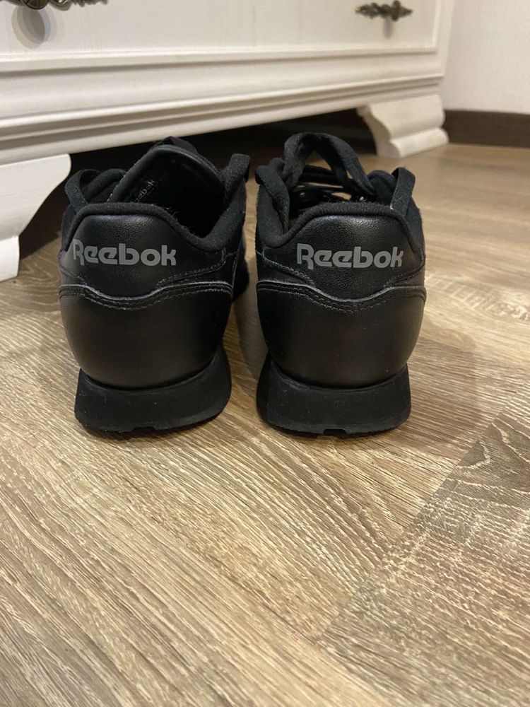 Кроссовки Reebok