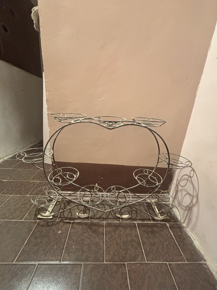 Подставка для цветов