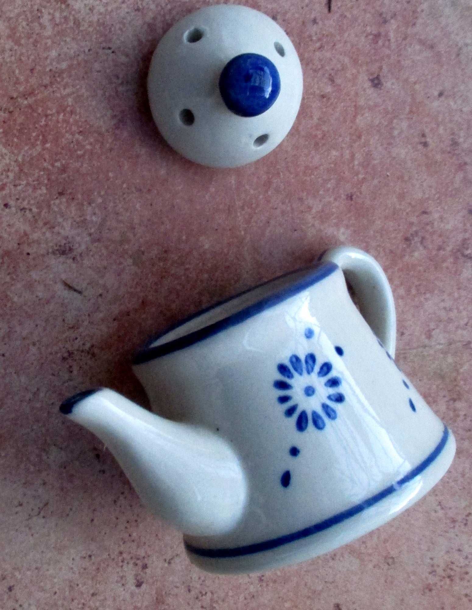 unikatowy skandynawski mini czajniczek  ceramiczny