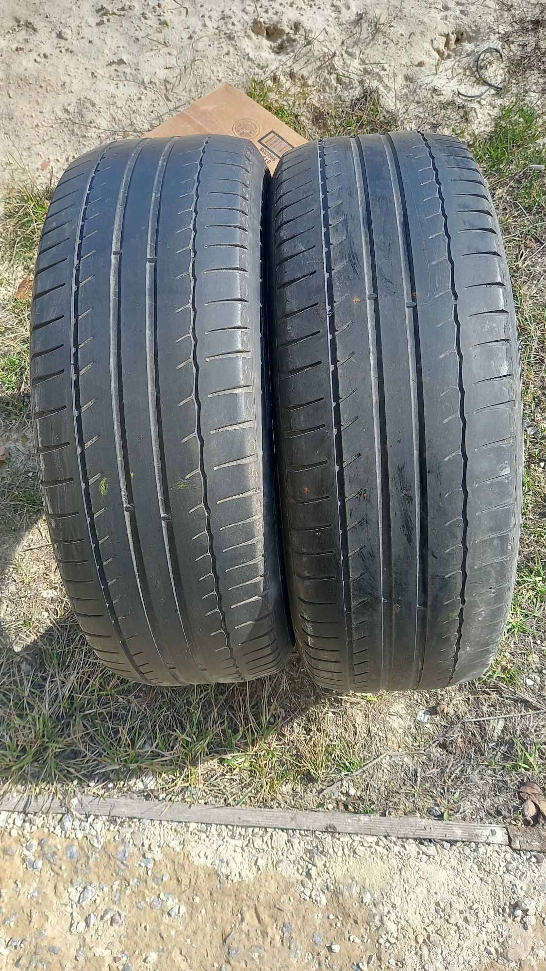 Продам пору шин р16 215/60