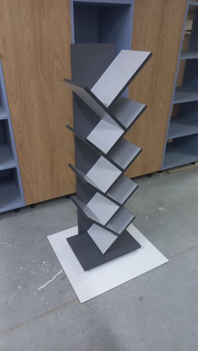 Полиця-ялинка напольна