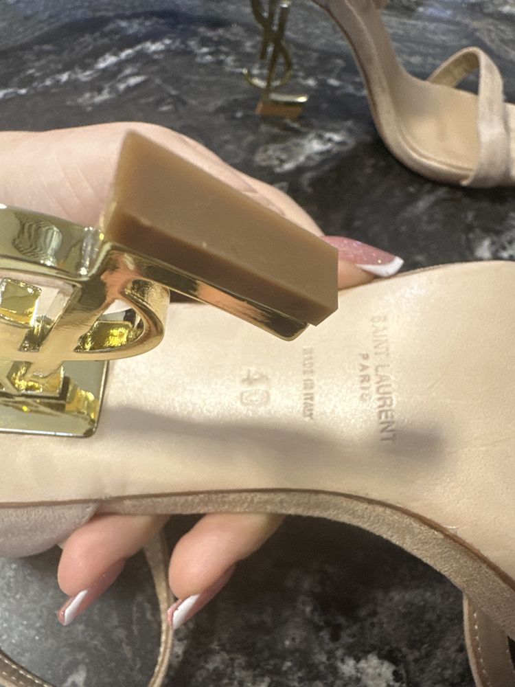 Sandaly Saunt Laurent nowe