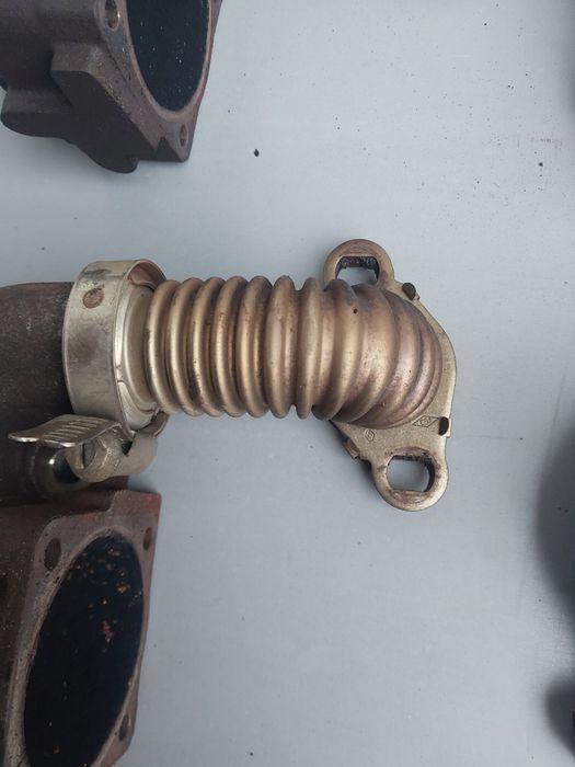 Трубка EGR,патрубок егр,трубка рецеркуляції 1.5dci k9k 8200577965