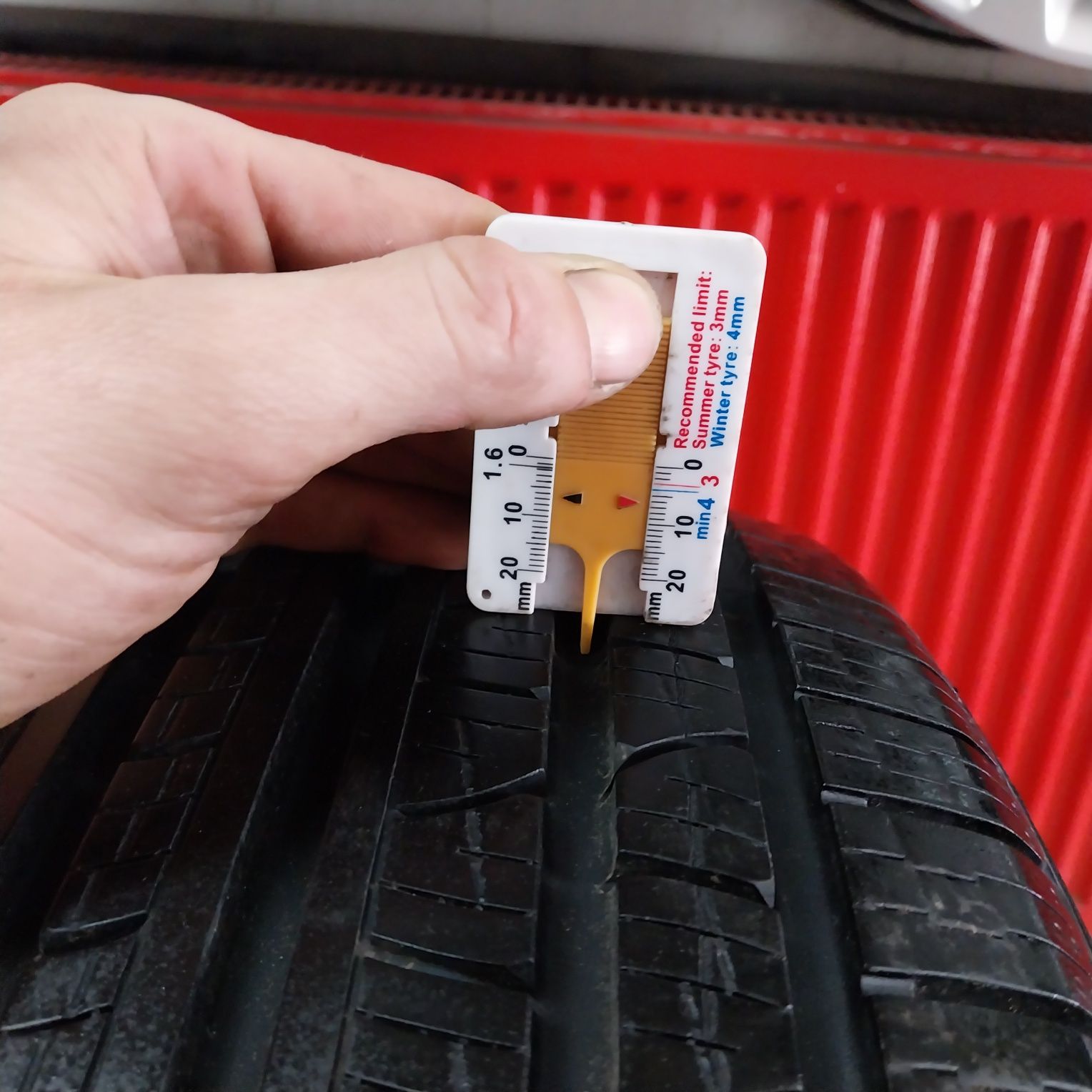 Opony Całoroczne Pirelli 215/65R17 99V