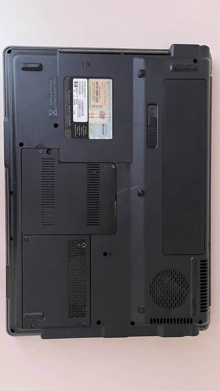 Ноутбук HP Presario F700