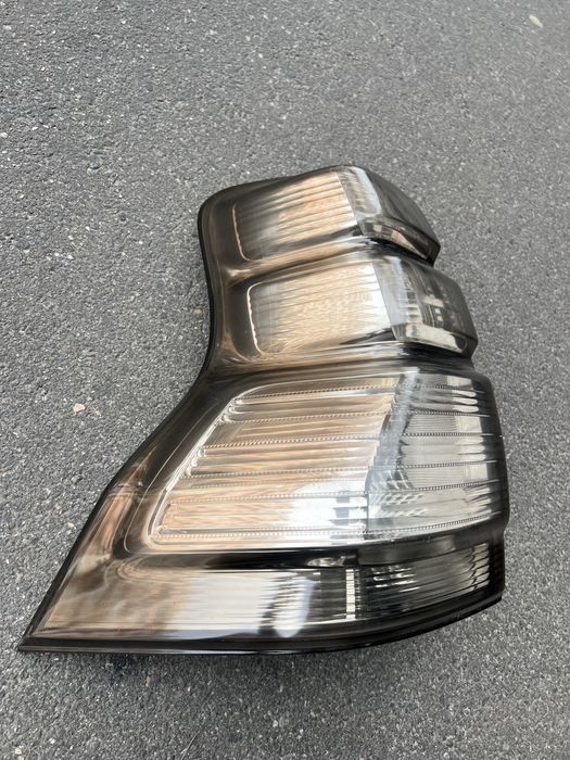 Задня фара land cruiser prado 150