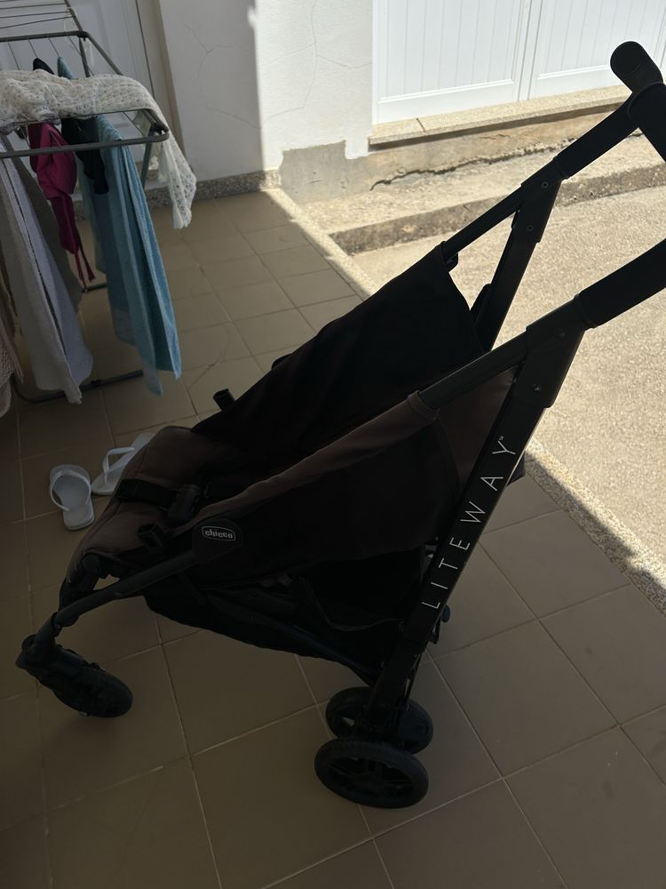 Carrinho de passeio chicco liteway