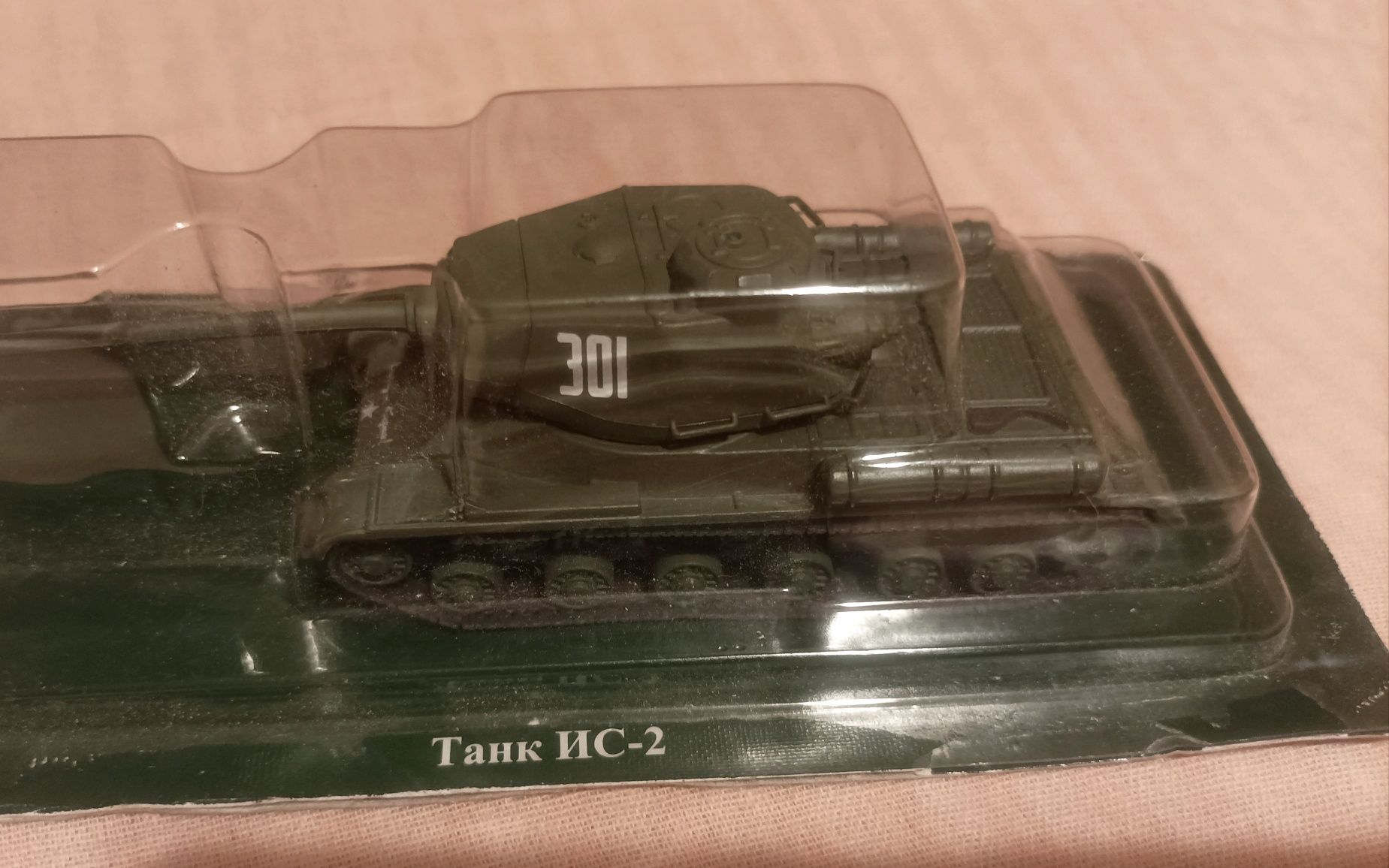 IS- 2 metal model 1:72