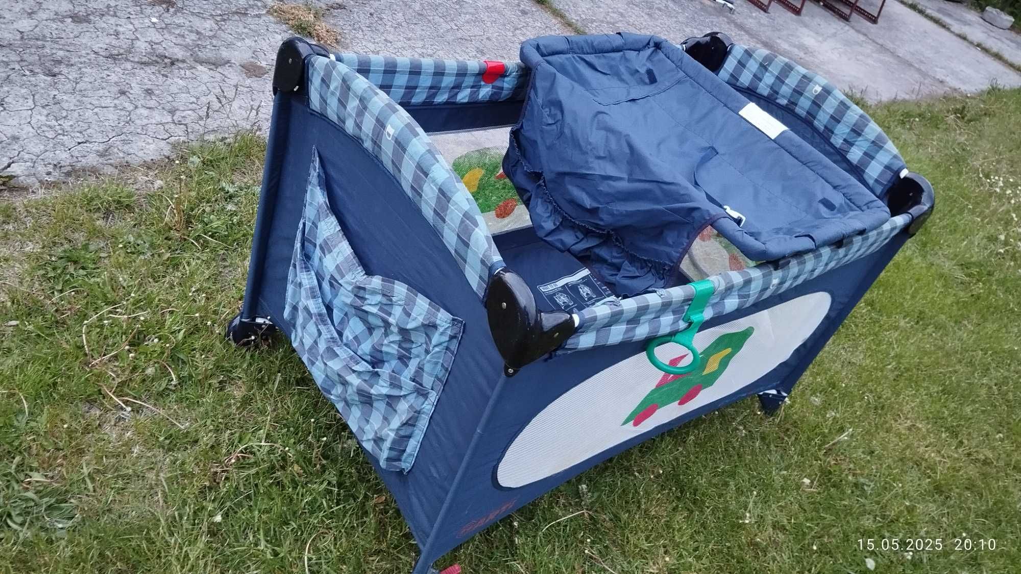 Łóżeczko turystyczne/kojec wraz z materacem