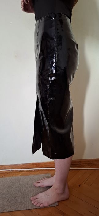 Пряма шкіряна спідниця міді (TOPSHOP)