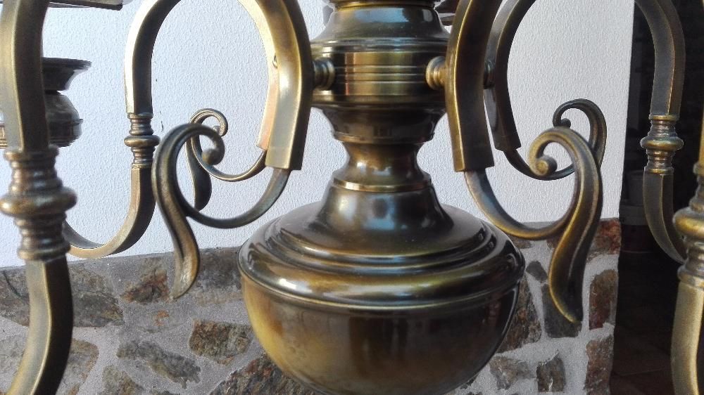 Candeeiro antigo em bronze