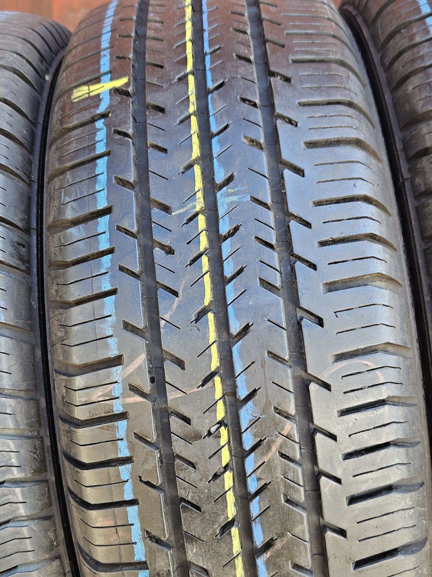 Шины БУ 215 65 R 15 C Michelin agilis 51 комплект лето
