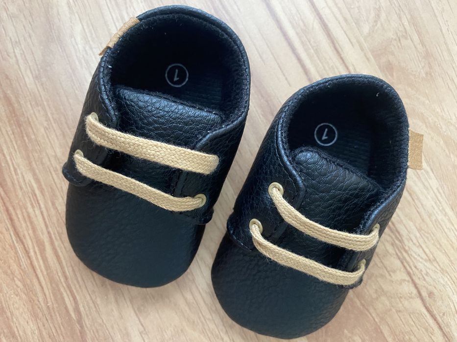 Новые туфельки для маленьких деток