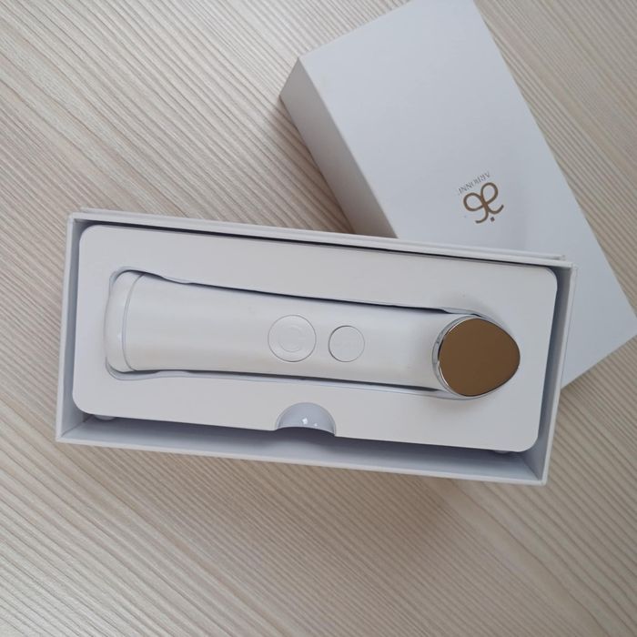 Masażer-żelazko do twarzy Genius Arbonne