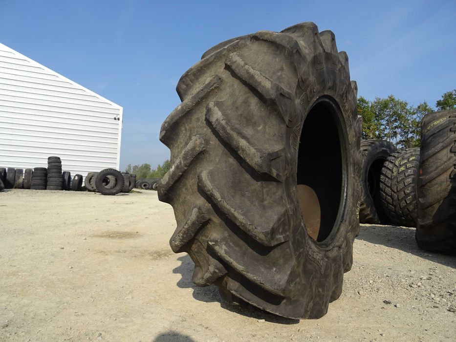Opona 480/70R24 Pirelli TM 700 (1000 netto)