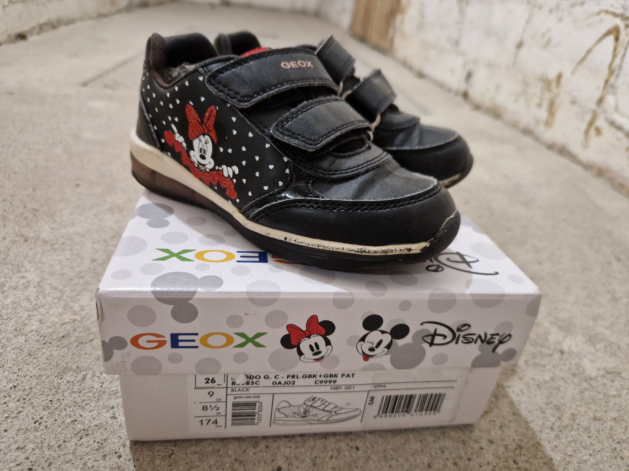 Świecące buty dziecięce GEOX  roz 26