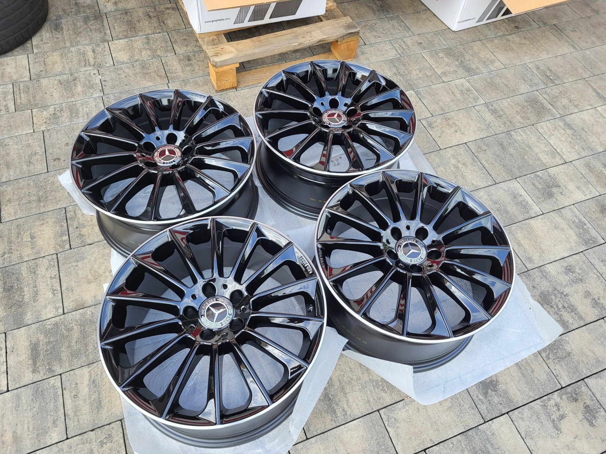 NOWE felgi  18" 5x112 ET35 Mercedes - Bezn W212 W213 W204 W205 INNE