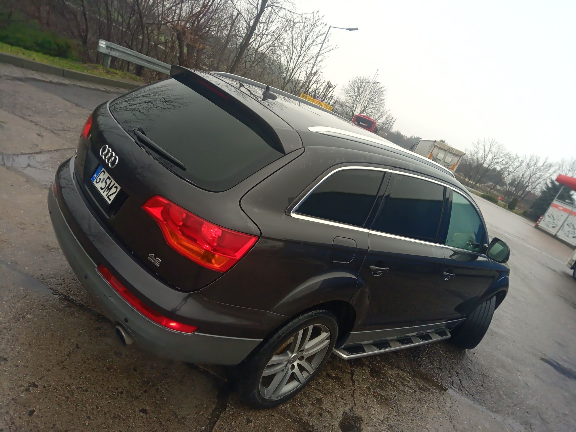 Audi Q7 4.2 fsi 350km