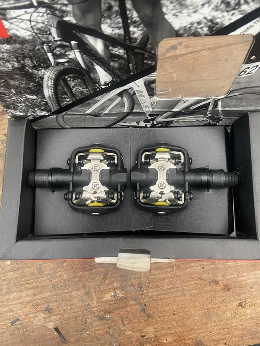 Pedais encaixe novos