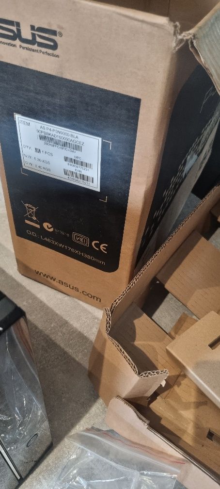 Komputer asus z pilotem