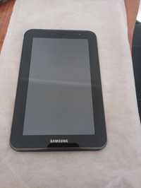 Tablet Samsung com ficha de carregamento avariada