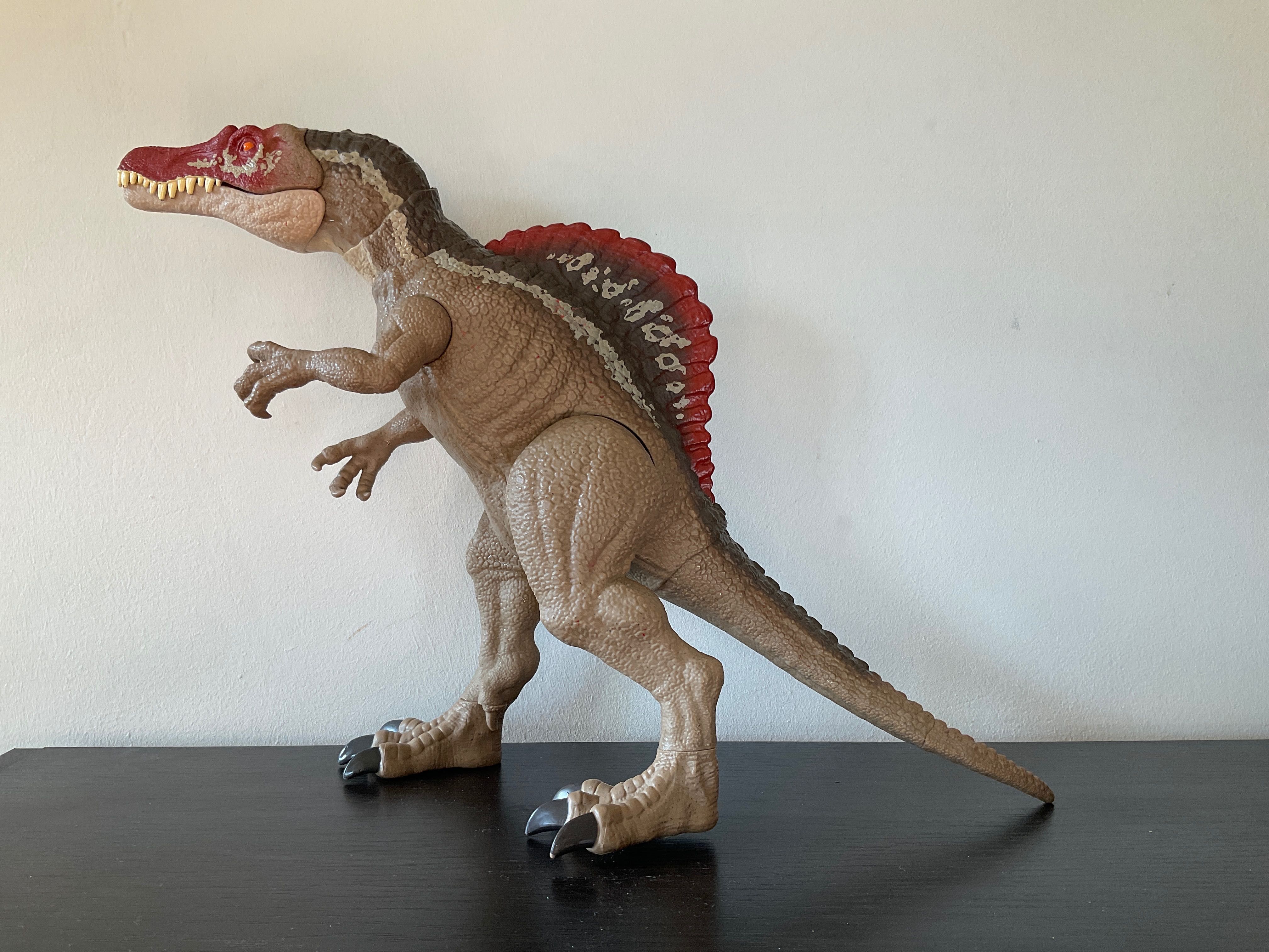 Jurassic World, Figurka kolekcjonerska, Spinozaur Mega Gryz