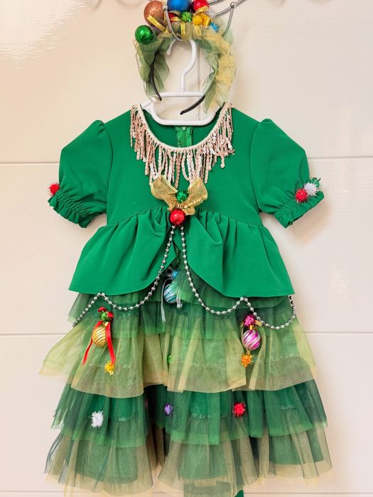 Прокат/оренда суконь костюмів (ялиночка,цукерка,сніжинка/нічка)