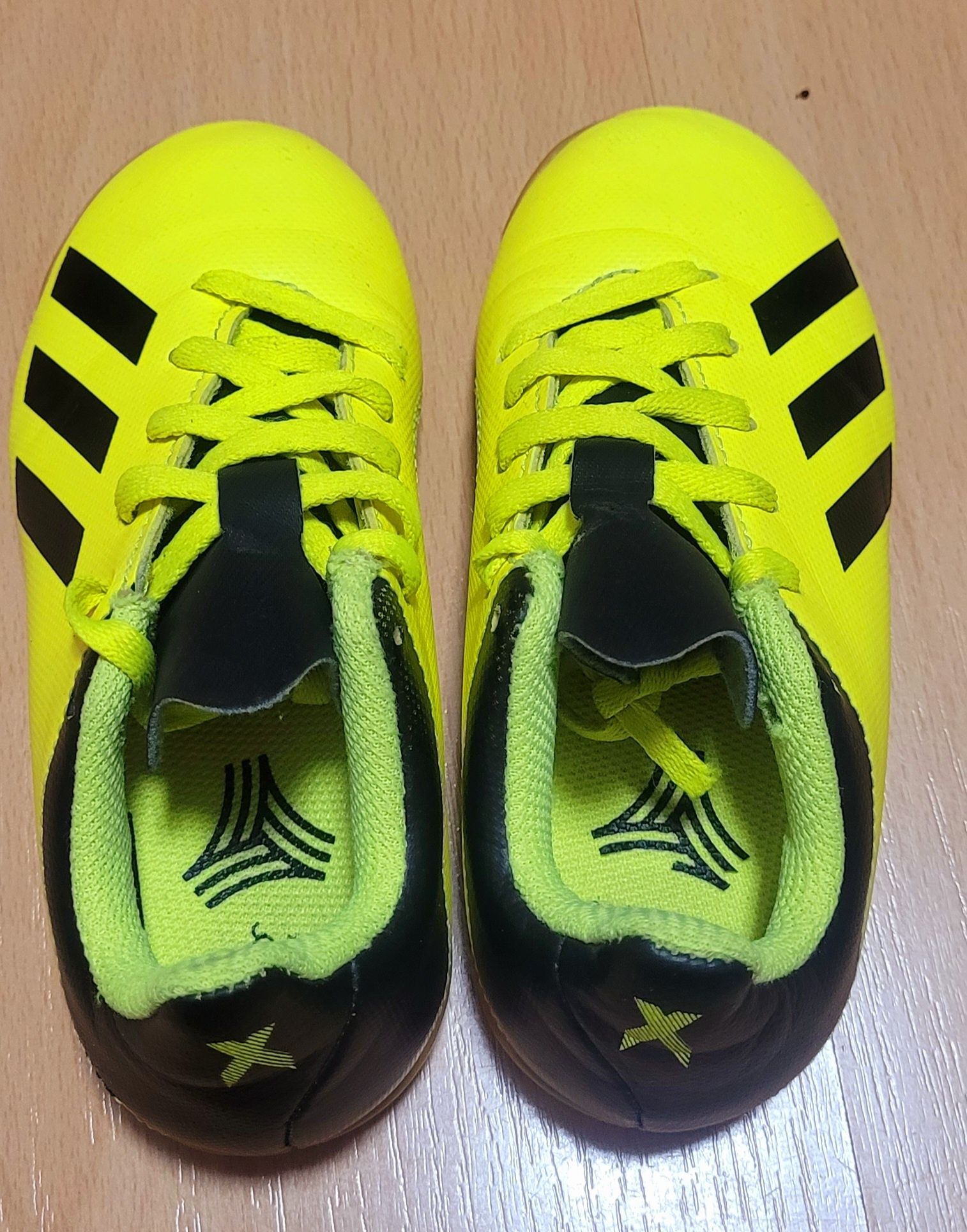 Buty piłkarskie, halówki Adidas X r. 28