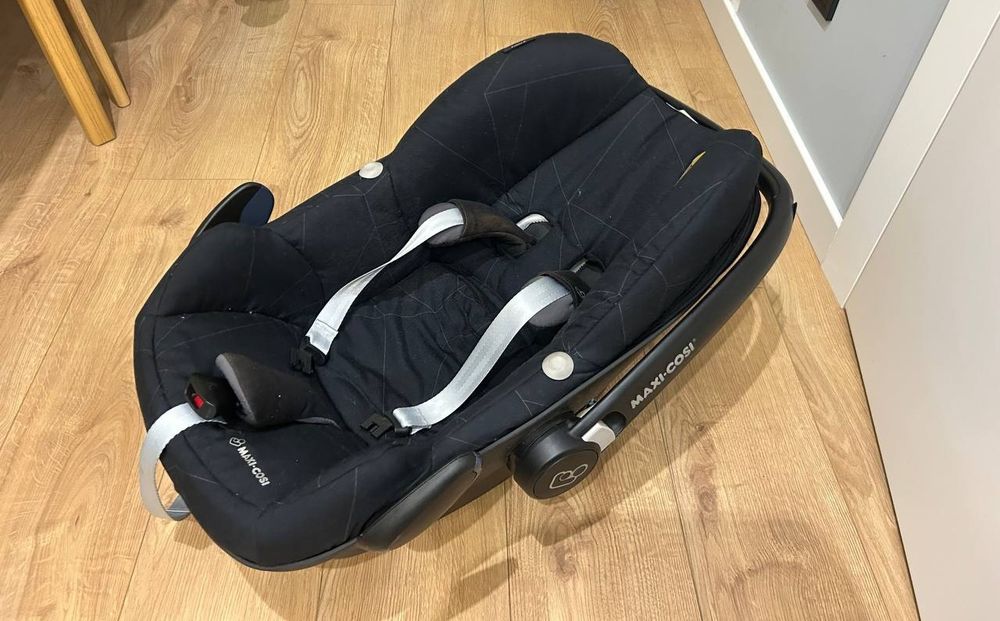 Автокрісло maxi cosi