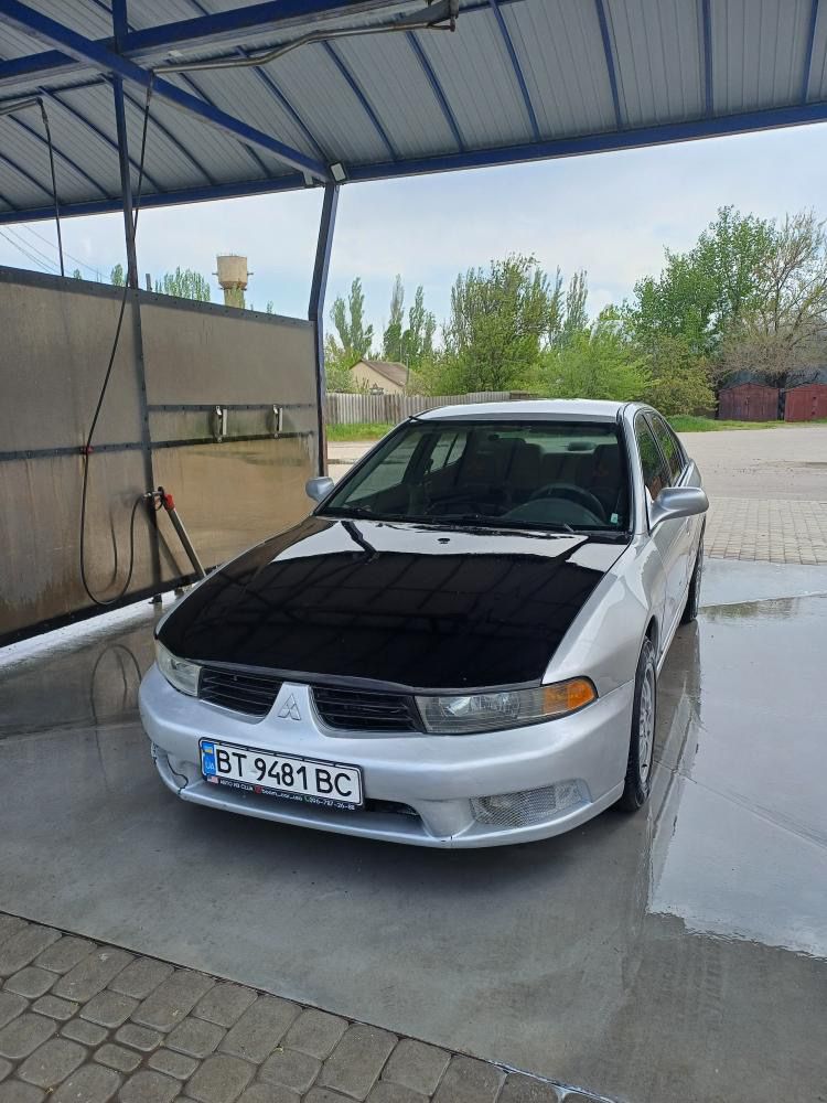 Mitsubishi Galant