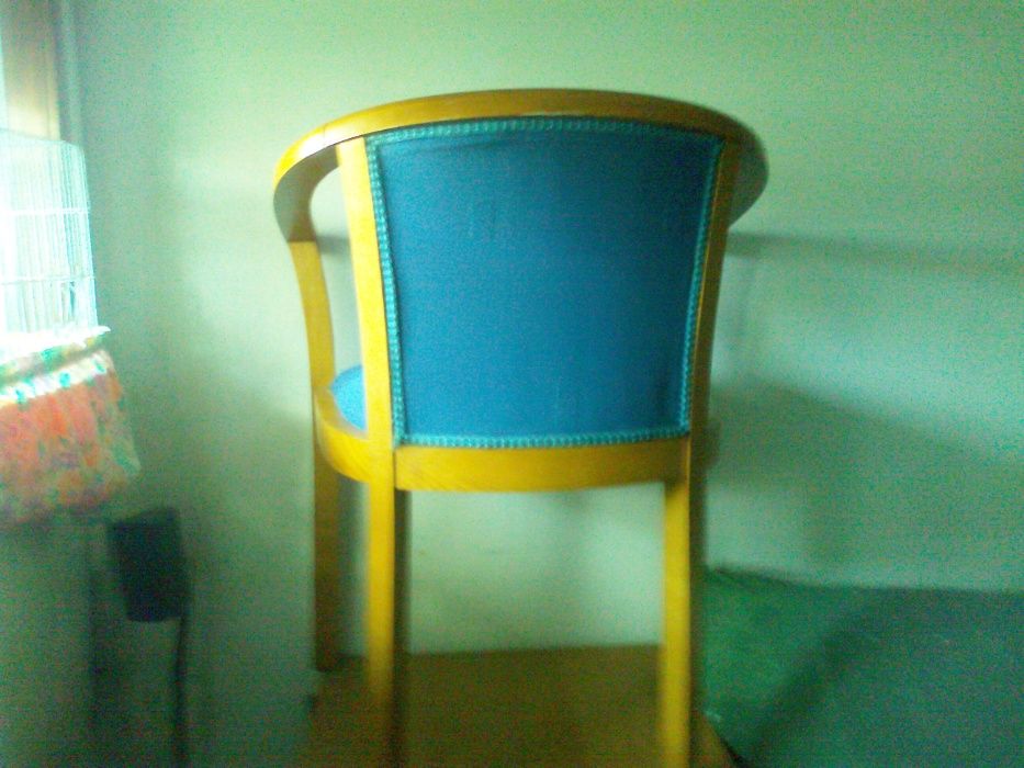cadeira azul e linda