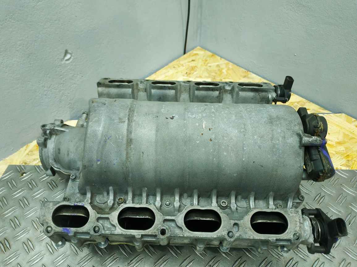 VAG Audi Q7 05-15 впускний колектор  DV3643 079133185AC
