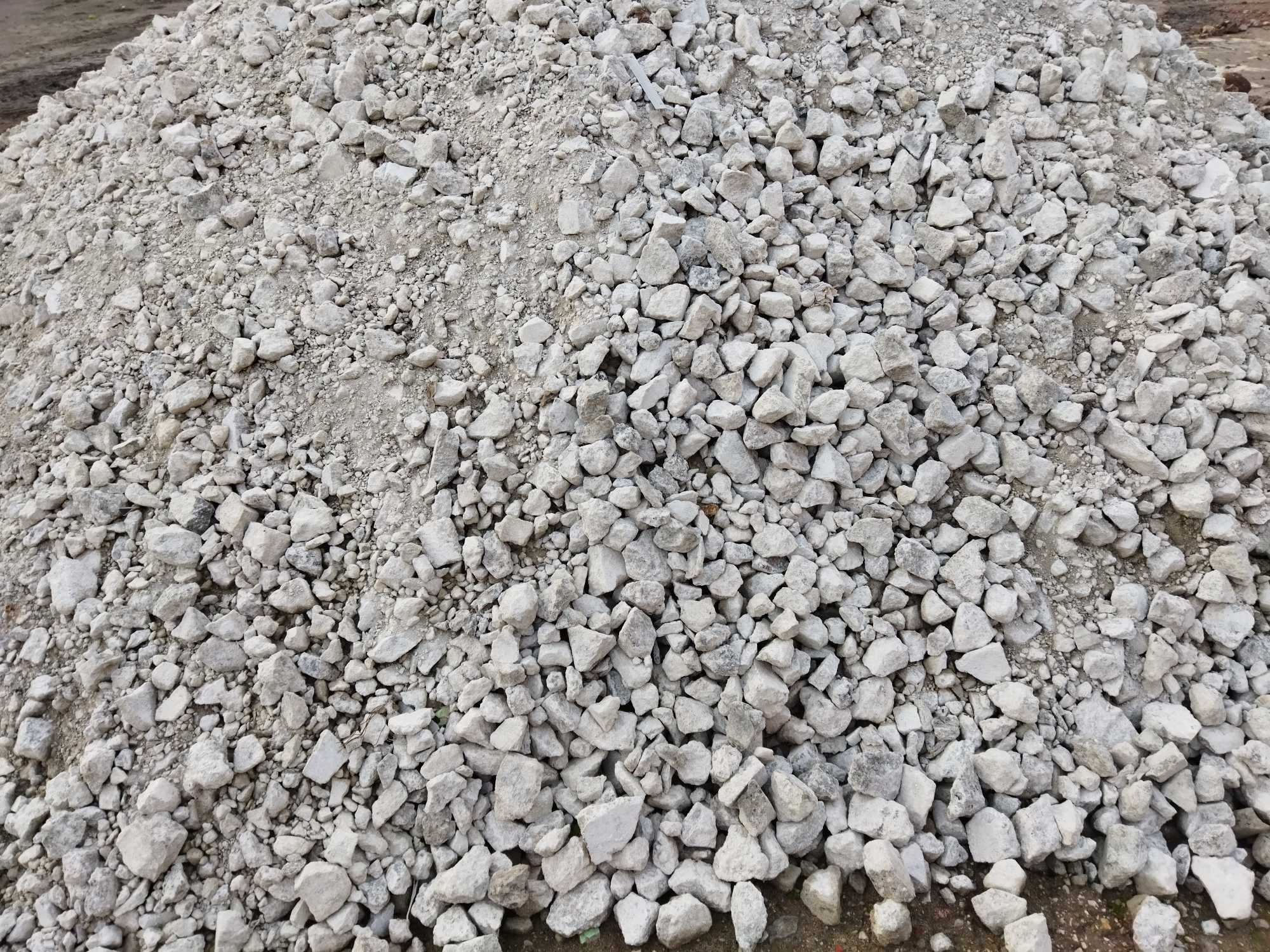 Gruz kruszony betonowy, Kruszywo, Tłuczeń