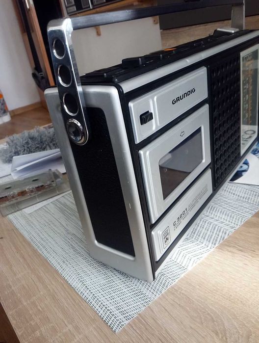 Radiomagnetofon Grundig C 3201
