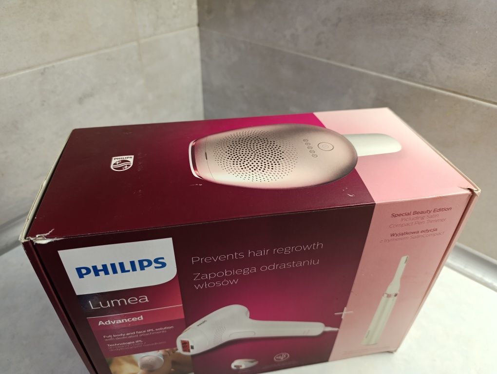 Фотоепілятор Philips Lumea Advanced SC1997 + тример для обличчя BRI921