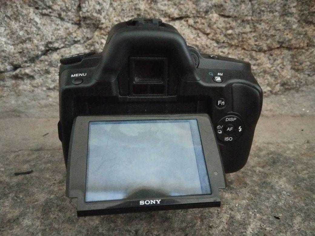 Sony Alpha 390  (a-mount)