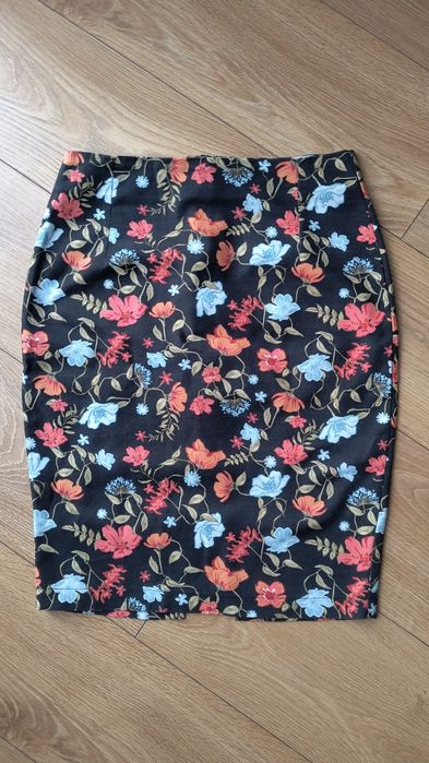 Spódnica 36 przepiękna