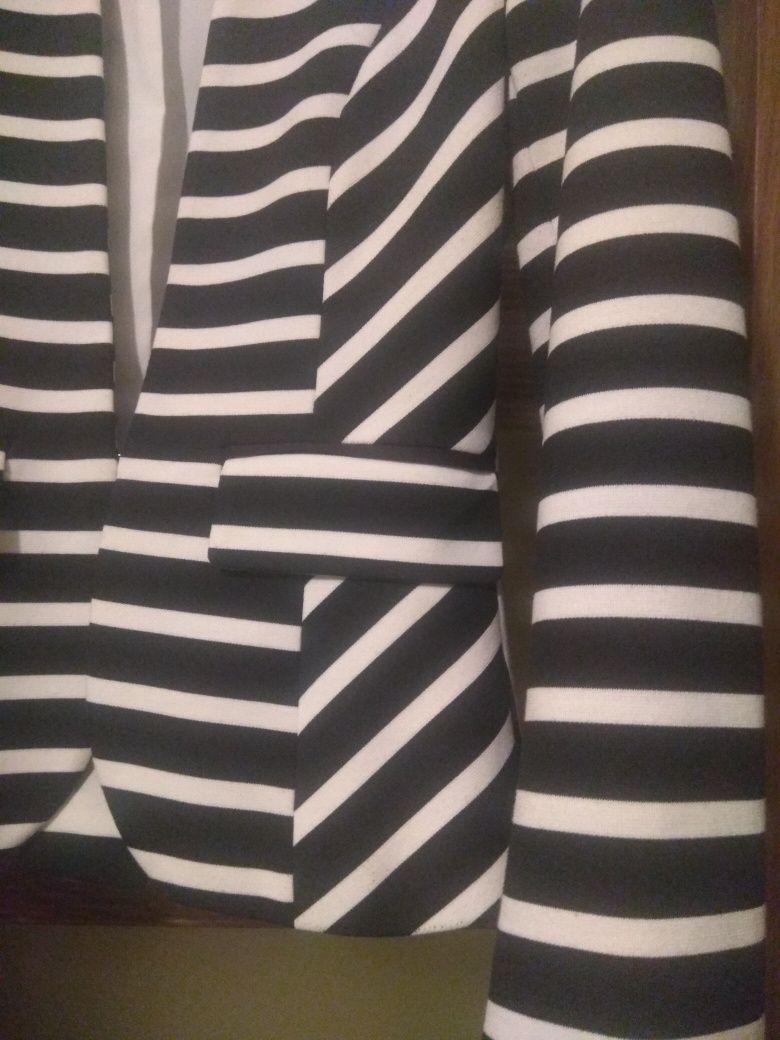 34 H&M żakiet marynarka
