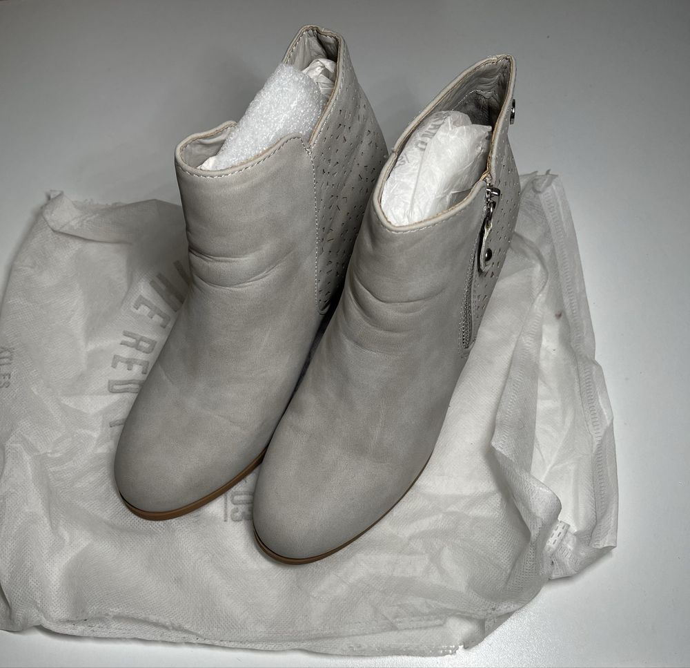 Botas de salto alto camurça cinzenta apenas usadas 1 vez