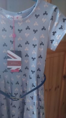 Nowa sukienka 128 cm firmy M&Co