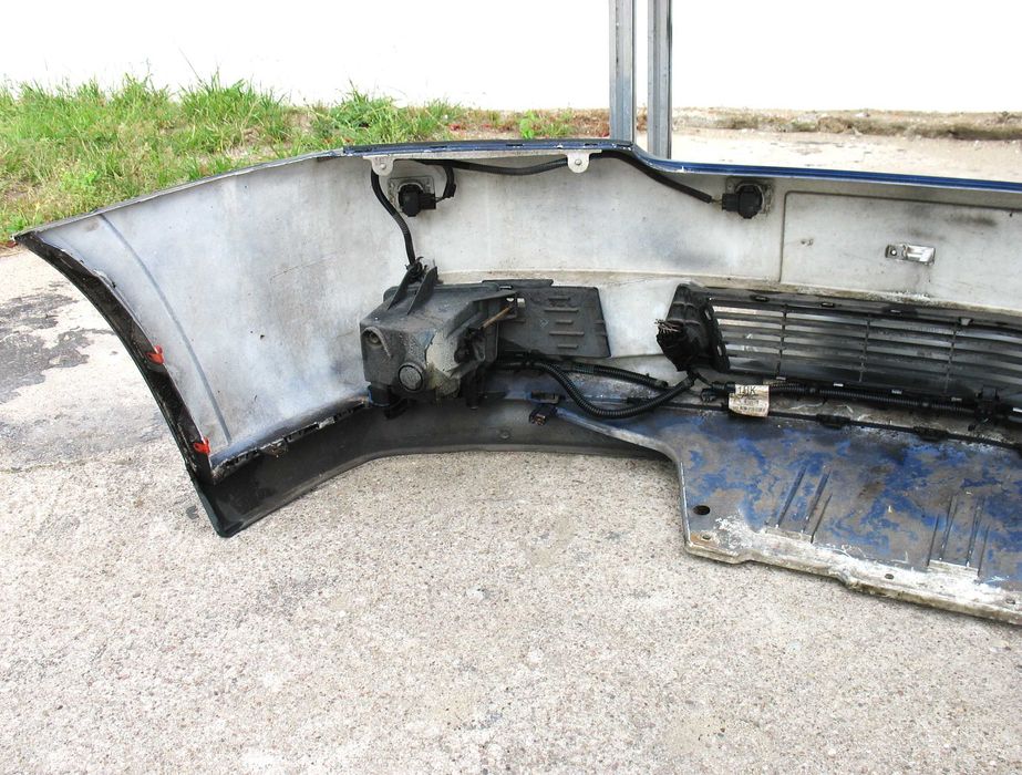 Opel Vectra C zderzak przód 4xPDC Halogen Z21A