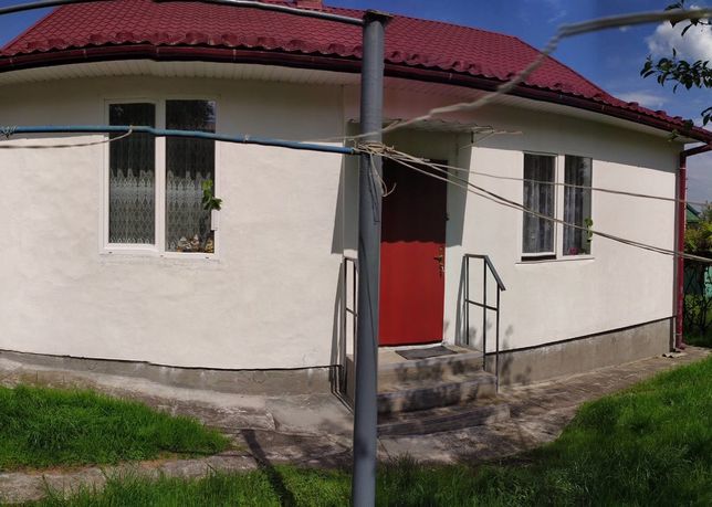Продаж будинку із земельною ділянкою центр Дрогобича