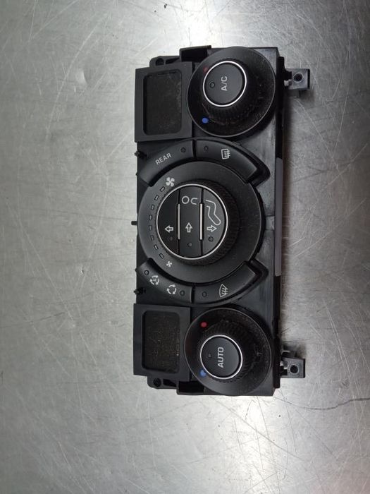 Comando chauffage / sofagem PEUGEOT 5008 I (0U_, 0E_)