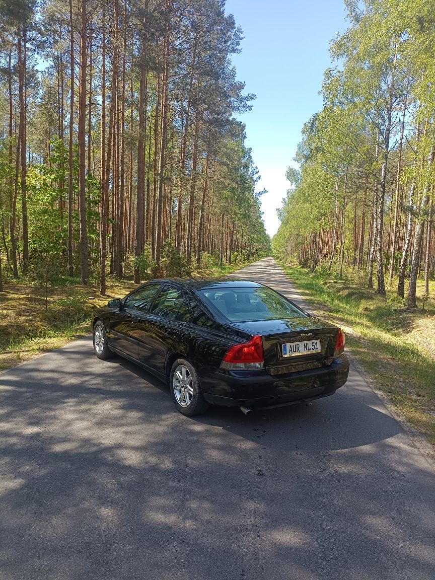 Sprzedam Volvo S60 2.4 benzyna