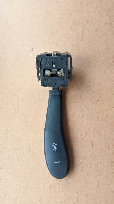 Перемикач поворотів ВАЗ Нива