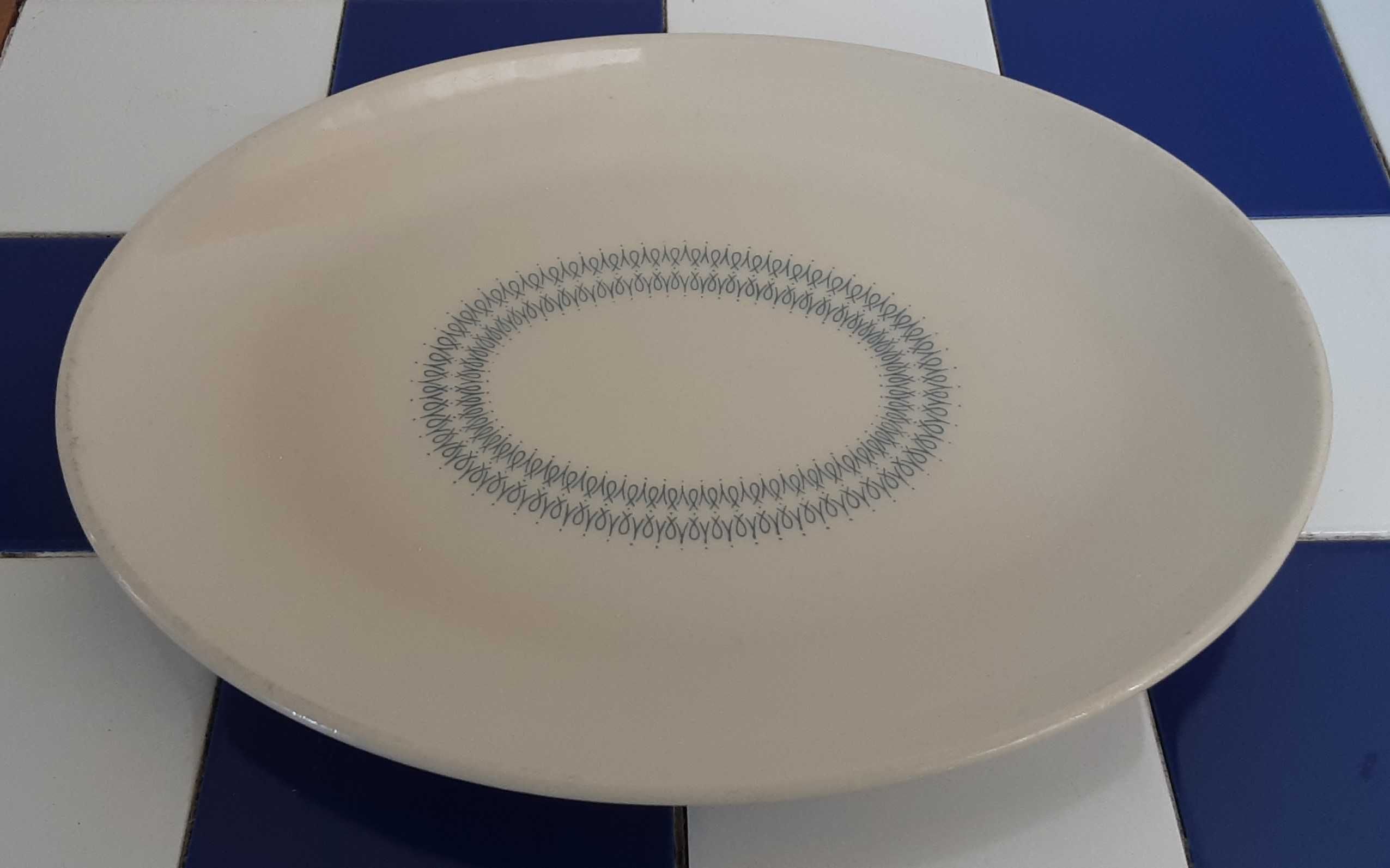 Travessa de Porcelana Candal Antiga/Vintage (Feira Popular)