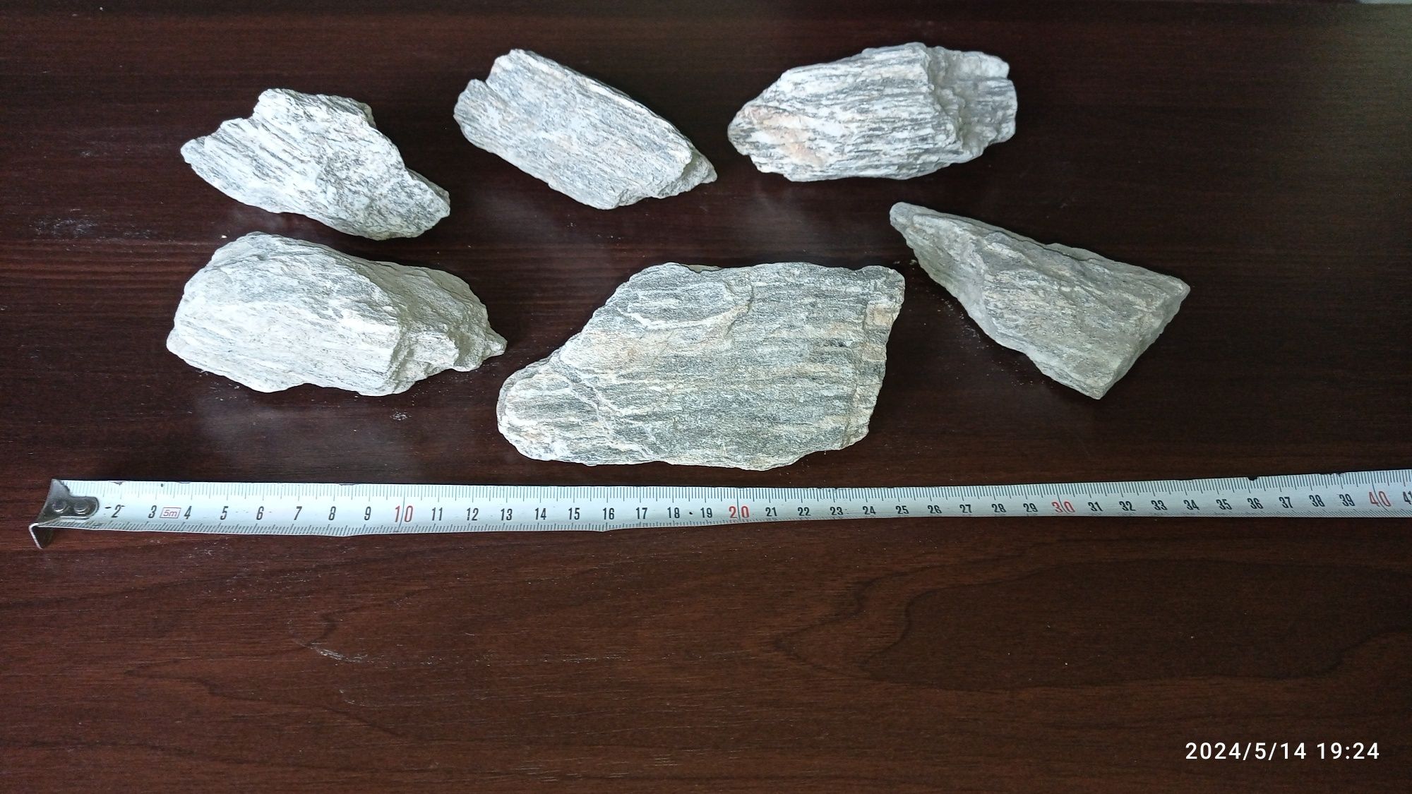 Kamienie ozdobne do akwarium 6 sztuk