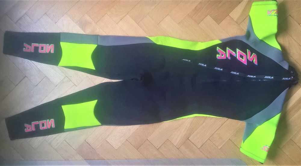 Pianka do sportów wodnych SOLA 3mm 160-165cm wzrostu