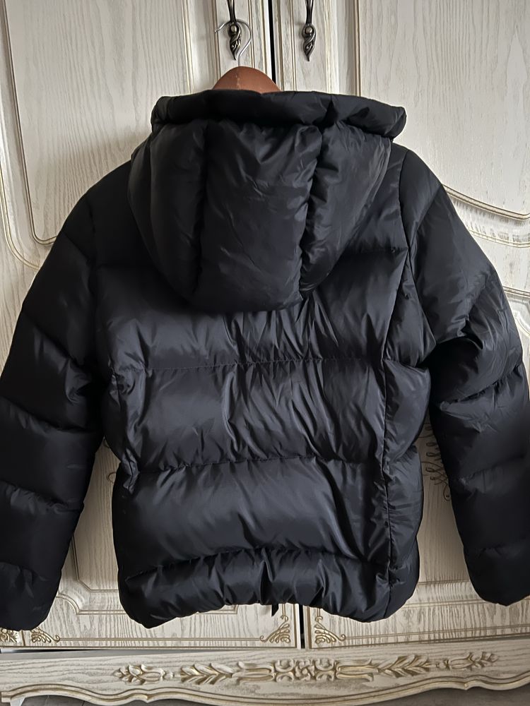 Продам женский пуховик GANT