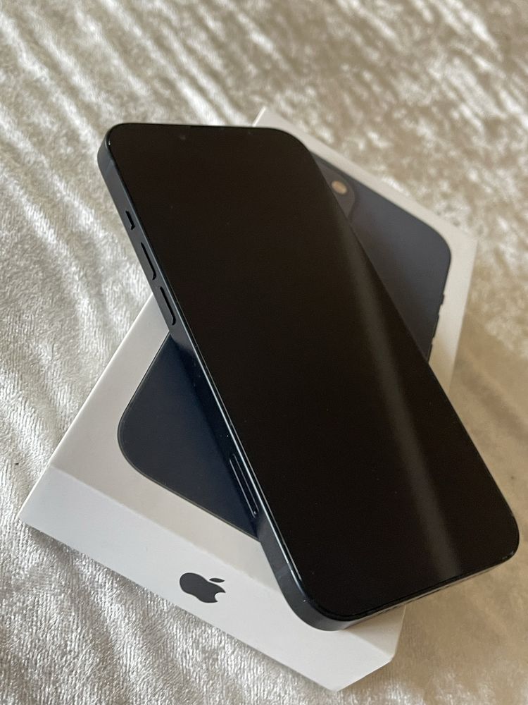 Продам IPhone 13 128gb Neverlock